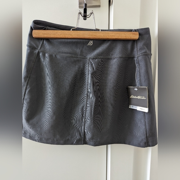 Eddie Bauer Active Motion Freedry Gray Skort Size XS BNWT - Picture 2 of 5